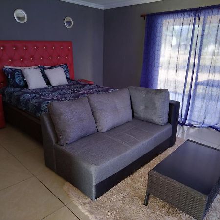 Moholoholo Lodge Acornhoek Экстерьер фото
