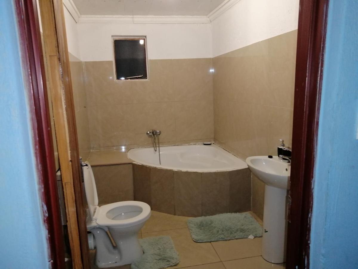 Moholoholo Lodge Acornhoek Экстерьер фото