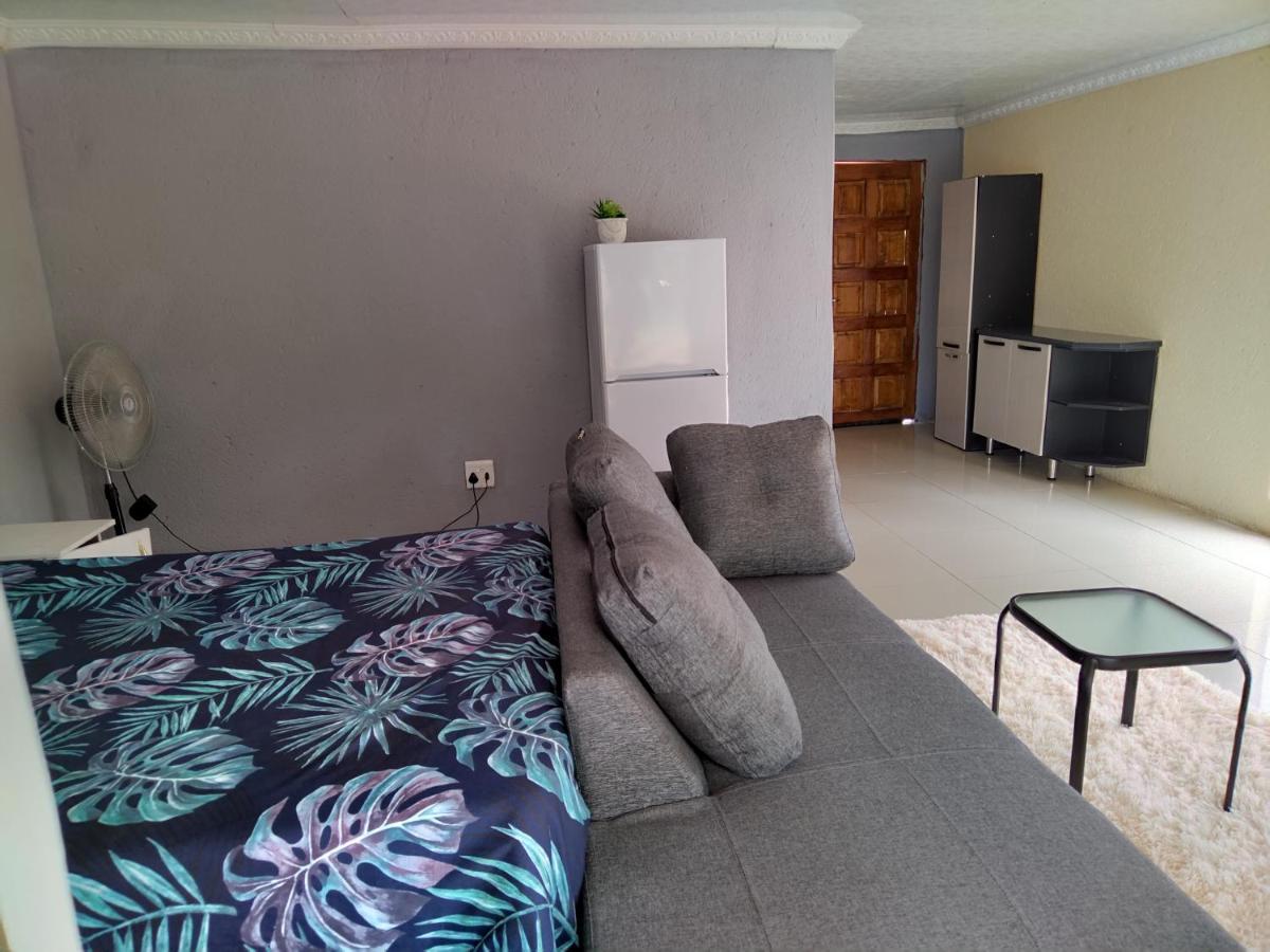 Moholoholo Lodge Acornhoek Экстерьер фото