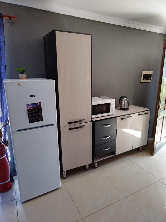 Moholoholo Lodge Acornhoek Экстерьер фото